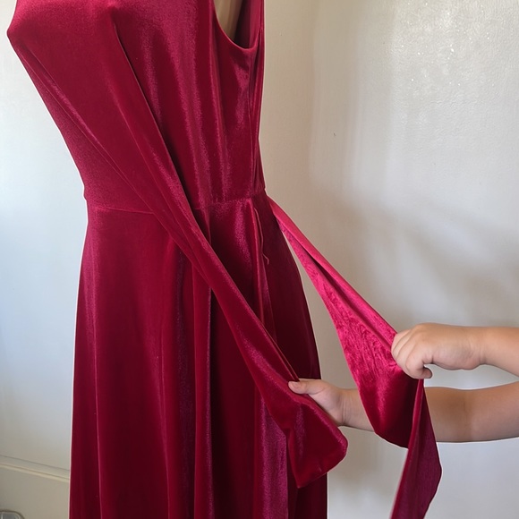CHELSEA ROSE  🌹  red color Velvet  gorgeous womens midi DRESS size 12” - Picture 14 of 15